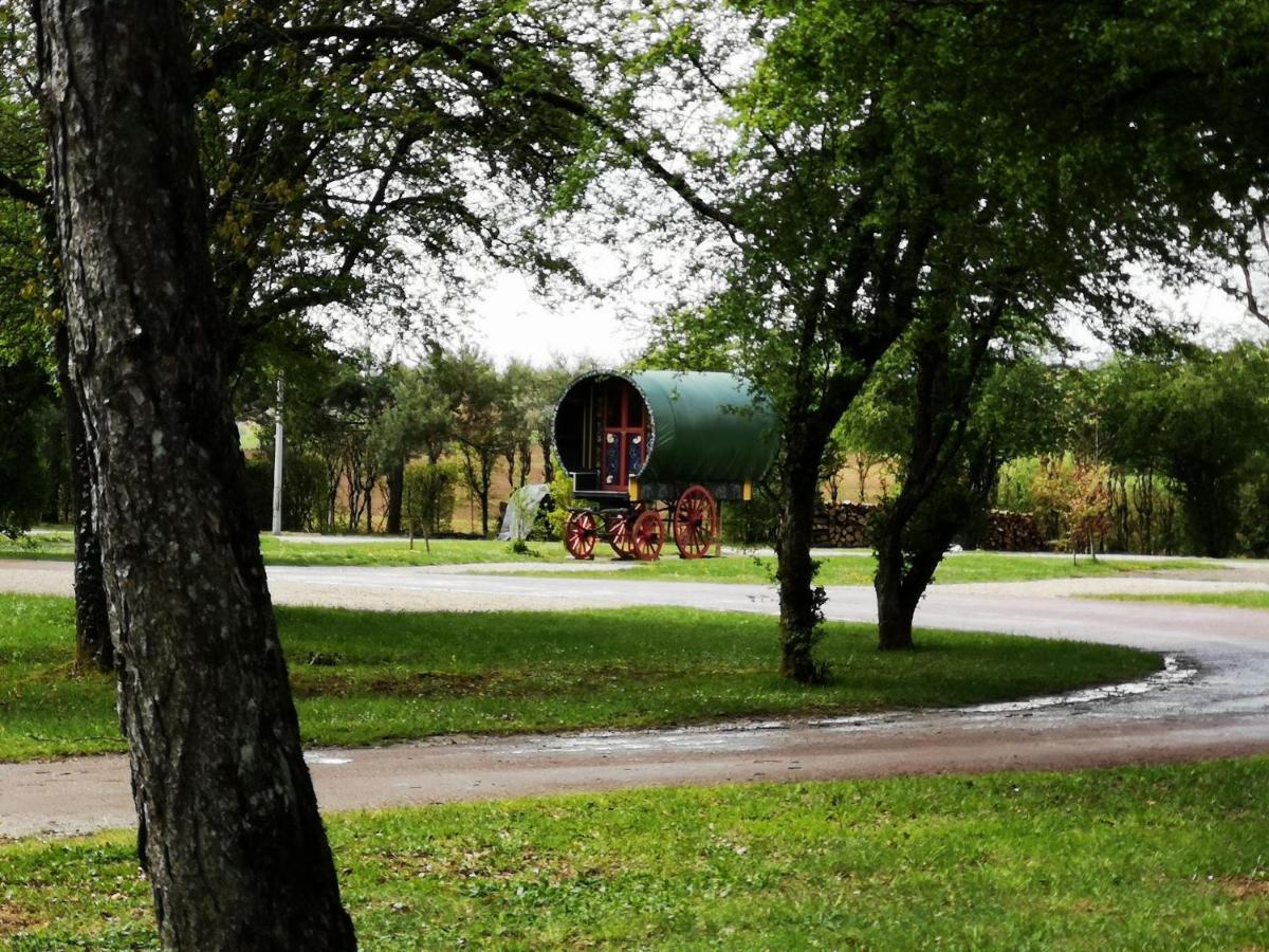 Camping De La Croix D'Arles Bourg  Luaran gambar